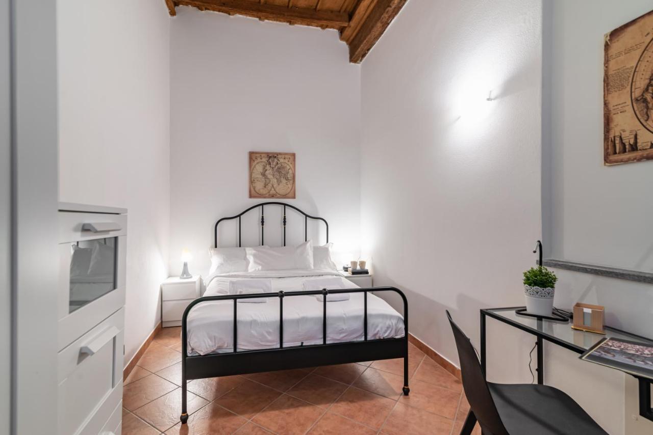 Ferienwohnung House Of Foscolo - Palazzo Cornazzani - By Host4U Pavia Exterior foto